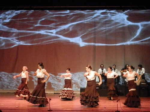 Éxito de María Gómez “La Canastera” y su espectáculo “Inquietudes del Alma”