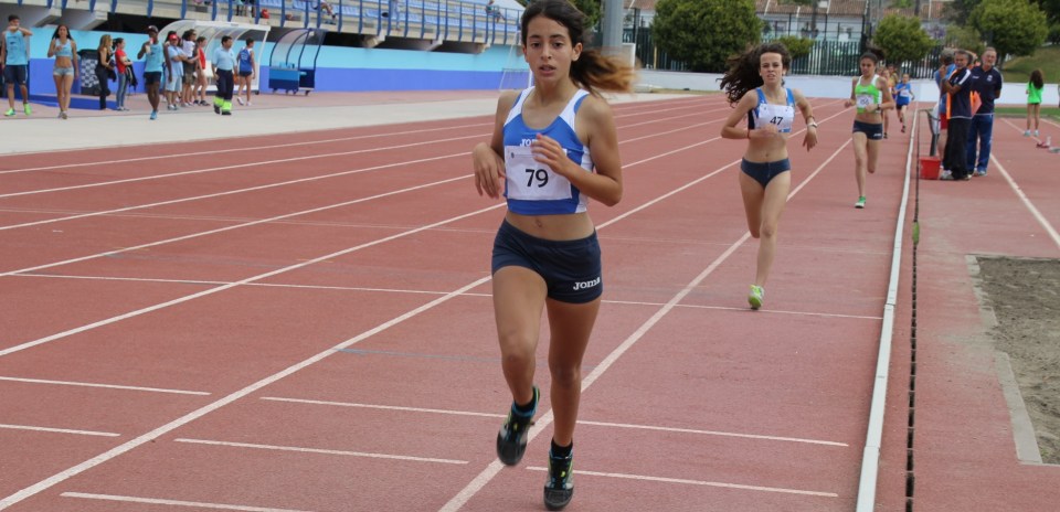 SOPHIA FERNANDEZ MOLINA ENTRA EN META EN 500 METROS 2