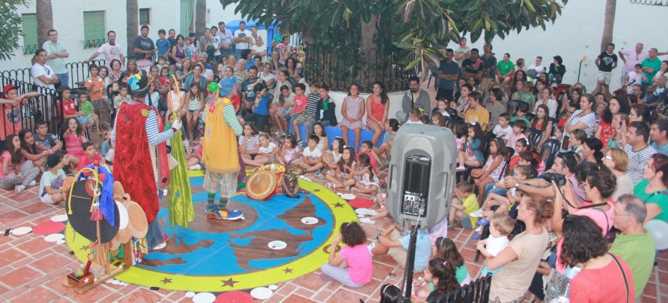 Con la compañía infantil Bolo & Claus arranca “Al fresquito de mi barrio" 