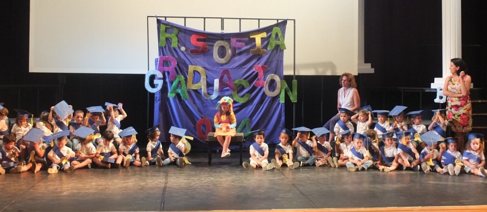 GRADUADOS ALUMNOS  REINA SOFIA 14 2