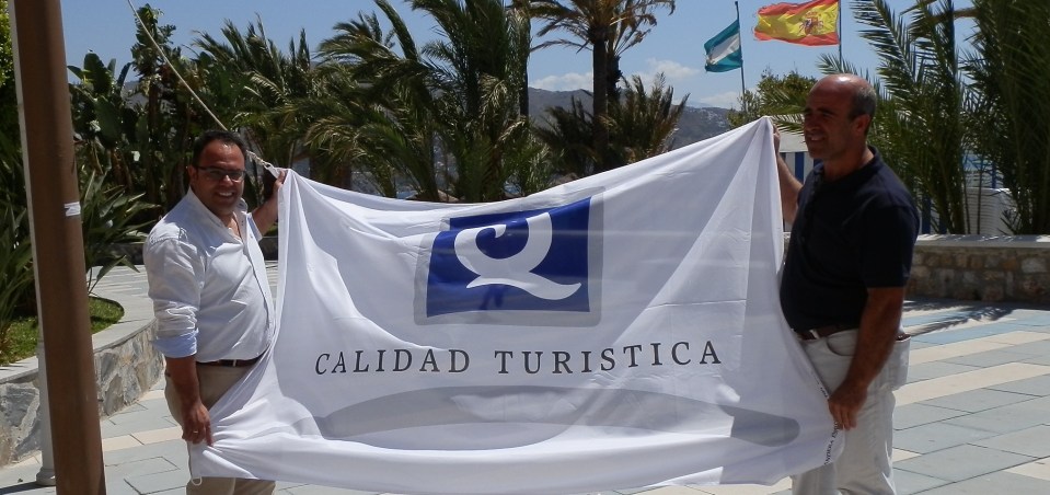 Los concejales del Ayuntamiento de Almuñécar, Juan José Ruiz Joya, primer teniente de Alcaldes, y Luis Aragón, concejal de Medio Ambiente Los concejales del Ayuntamiento de Almuñécar, Juan José Ruiz Joya, primer teniente de Alcaldes, y Luis Aragón, concejal de Medio Ambiente