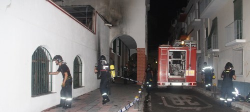 BOMBEROS SEXITANOS TERMINANDO LAS TAREAS EN HOTEL CARMEN ALMUÑECAR 14 2