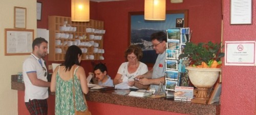 Recepción del hotel Carmen de Almuñécar