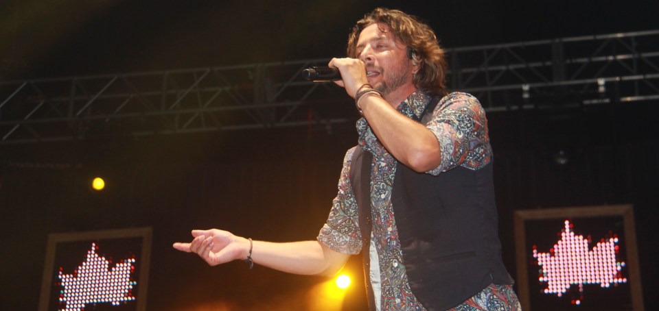 MANUEL CARRASCO CANTANDO EN ALMUÑECAR 14 2