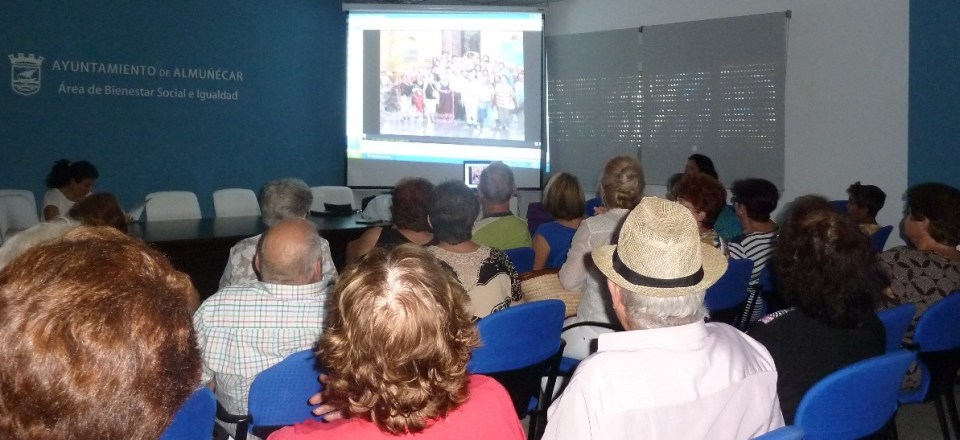 DVD de recuerdo para los mayores que viajaron al Campo de Gibraltar