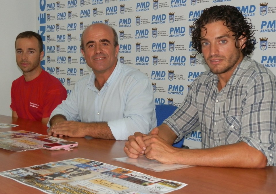 Luis Aragón presenta el III Duatlón Cross de la Chirimoya