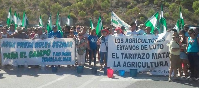 Concentración reivindicativa de agricultores de la Costa en la presa de Rules Concentración reivindicativa de agricultores en la presa de Rules