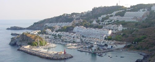 Marina del Este recibe la bandera azul junto a otros 16 puertos deportivos andaluces PUERTO MARINA DEL ESTE