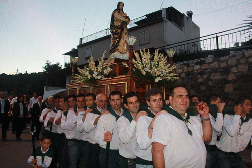 Torrecuevas celebró el día grande de sus fiestas en Honor de la Virgen Madre