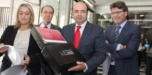 El presidente de la Diputación de Granada, Sebastián Pérez, ha registrado oficialmente este jueves la propuesta de documentación de la candidatura de inclusión de La Alpujarraen la Lista Indicativa del Patrimonio Mundial en España El presidente de la Diputación de Granada, Sebastián Pérez, ha registrado oficialmente este jueves la propuesta de documentación de la candidatura de inclusión de La Alpujarraen la Lista Indicativa del Patrimonio Mundial en España