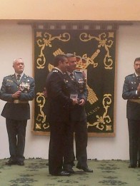 MANUEL LEDESMA RECIBE GALARDON 14