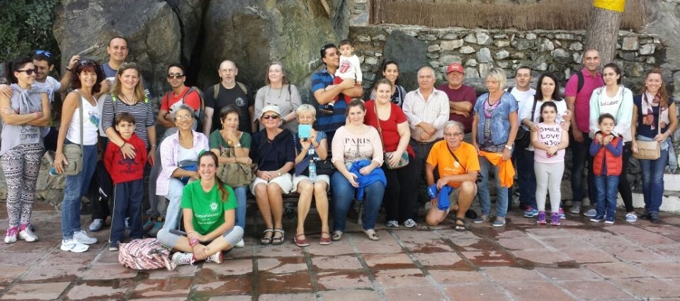 Medio centenar de sexitanos visitan el Loro Sexi y la Charca Suárez