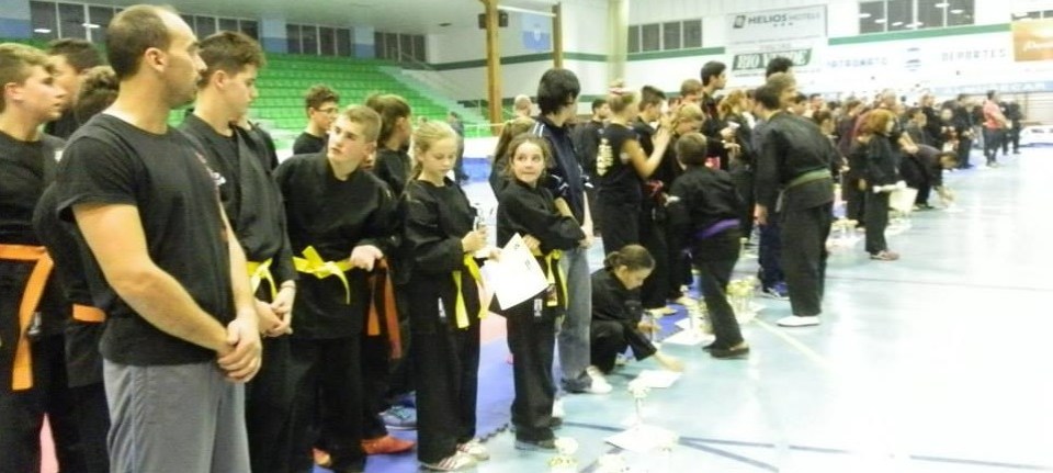 Almuñécar destacó en el Internacional de Kenpo con un total de 40 podios
