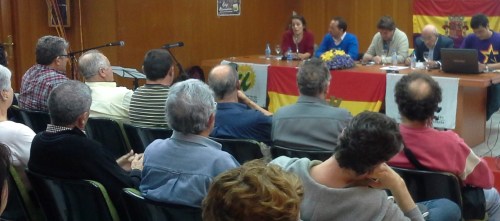 IU en la Casa de la Cultura de Almuñécar
