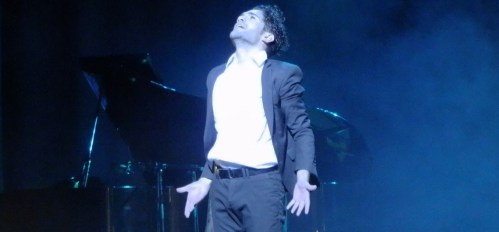 Agustín Barajas en un momento de su actuación en la Casa de la Cultura de Almuñécar Agustín Barajas en un momento de su actuación en la Casa de la Cultura de Almuñécar