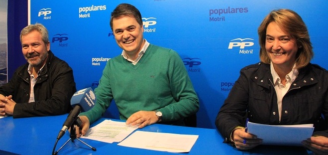 José García Fuentes, Carlos Rojas y Luisa García Chamorra durante la rueda de prensa