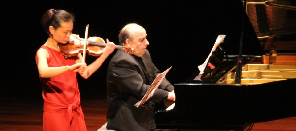 Éxito de Atsuko Neriishi (violín) y Juan José Muñoz (piano) en Almuñécar Éxito de Atsuko Neriishi (violín) y Juan José Muñoz (piano) en Almuñécar