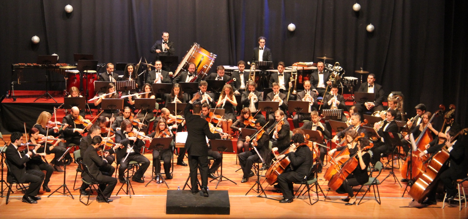 ORQUESTA SINFONICA CIUDAD ATARFE CONCIERTO AÑO NUEVO EN ALMUÑÉCAR 15 2