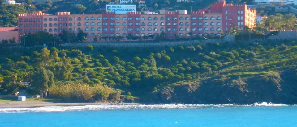 Vista del hotel Playacálida de Almuñécar