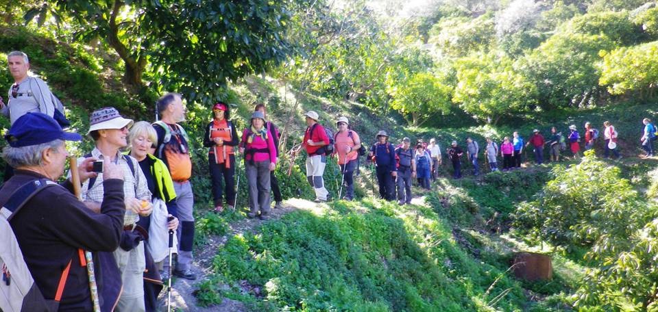 Senderistas sexitanos ascendieron al conocido como "Machu Pichu granadino"