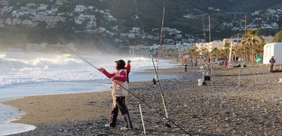 Aida Rivas Castro campeona provincial de pesca Mar-Costa en La Herradura