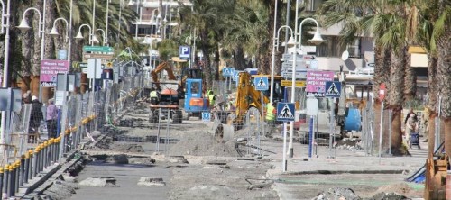 Trabajos en Puerta del Mar INTENSO MOVIMIENTO MAQUINARIA PARA ULTIMAR TRABAJOS 15 2