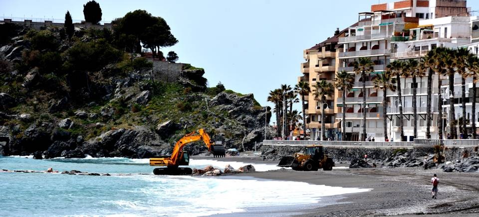 OBRAS MEJORA ESPIGON PLAYA CALETILLA DE ALMUÑECAR 15 2