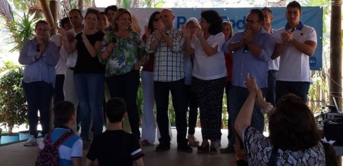 Acto de campaña del PP sexitano en el AquaTropic. Elecciones 24M El PP congrega a un millar de vecinos en su primer acto de campaña