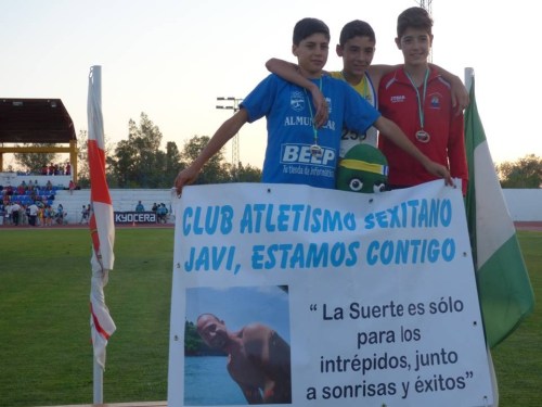 Club Atletismo Sexitano, pancarta homenaje 