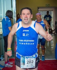 El Club Atletismo Almuñécar en la IV Subida Vertical Edificio Torre Laguna