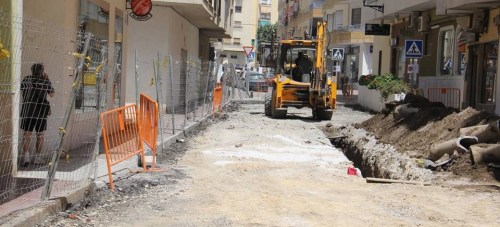 Renovación de las redes de abastecimiento y saneamiento de la calle Cariñena