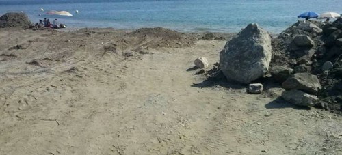 El subdelegado del Gobierno anuncia que este miércoles Costas actuará en las playas de Salobreña