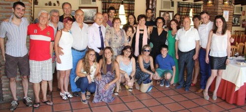 JUBILACION DE MARIA DEL CARMEN LOPEZ BRETONES Y  MANOLO CONTRERAS DEL CEIP ARCO TORRECUEVAS ALMUÑECAR 15
