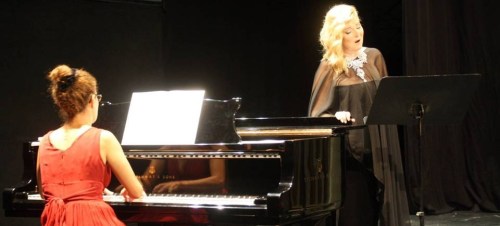 Momento de la actuación de Mariola Cantarero