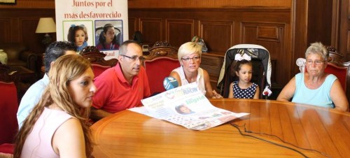 El Ayuntamiento y la ‘Fundación Ecoruycan’ inician una campaña solidaria de recogida de tapones para la niña motrileña Ingrid Lorenzo