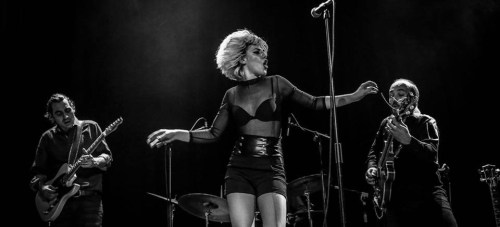 ‘Aurora and The Betrayers’ presentan este viernes en Motril su primer trabajo, ‘Shadows go away’