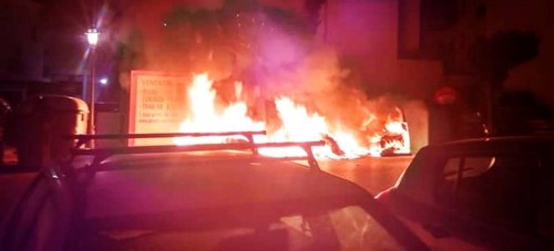 Incendio de contenedores en Salobreña