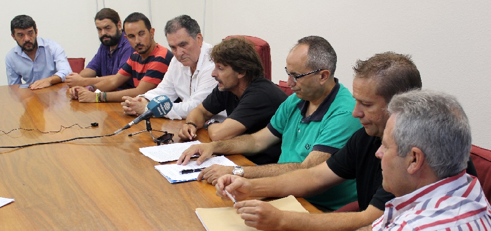 Rueda de prensa trabajador de torras papel 2