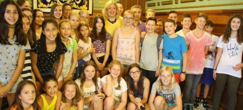 Alunmos alemanes y motrileños con la alcaldesa de Motril