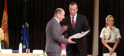 El Secretario Estado de Seguridad entrega un galardón al IES Al Andalus de Almuñécar