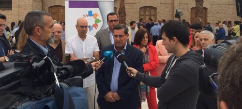 Entrena muestra su apoyo a los afectados por la talidomida que son víctimas de una injusticia histórica