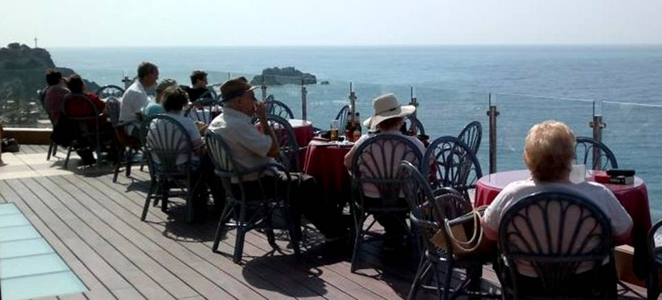 Las plazas de los viajes del IMSERSO con destino en la costa peninsular y en el interior comenzarán a comercializarse de inmediato