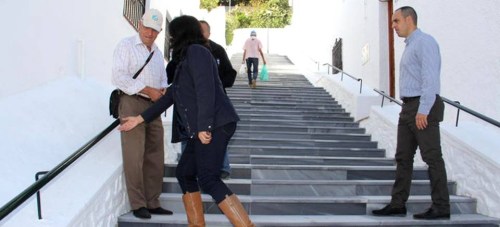 El Ayto. de Almuñécar mejora los accesos al barrio sexitano de Los Marinos