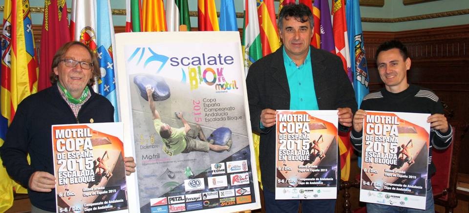 El director del área de Deportes, Emilio García, acompañado por el presidente de la Federación Andaluza de Montañismo, Julio Perea, y el presidente del Club Escalate, Antonio Merlo El director del área de Deportes, Emilio García, acompañado por el presidente de la Federación Andaluza de Montañismo, Julio Perea, y el presidente del Club Escalate, Antonio Merlo