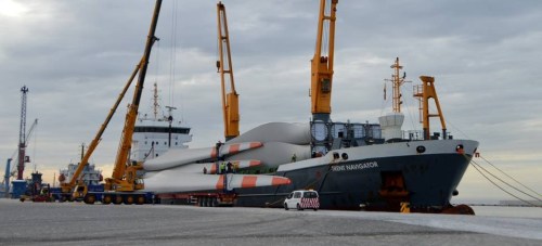 El Puerto vuelve a crecer en mercancías hasta octubre