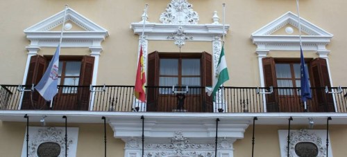 El Ayuntamiento de Motril se solidariza con las víctimas de los atentados de París