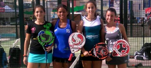 La  sexitana Helga García Ortuño se proclama campeona de Andalucía de pádel en la categoría cadete