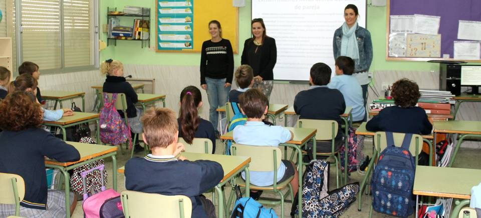 Se inician los talleres de prevención contra la violencia de género dirigidos a los alumnos de Salobreña Se inician los talleres de prevención contra la violencia de género dirigidos a los alumnos de Salobreña