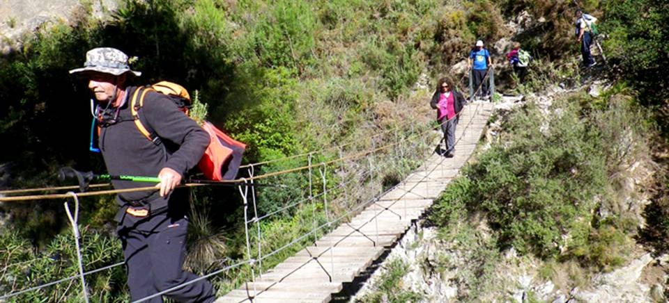 Senderistas sexitanos recorrieron la ruta de la Junta de los Ríos