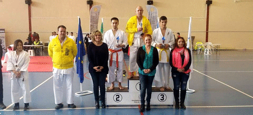 Más de 300 competidores de toda Granada se dan cita en el torneo de Navidad de kárate celebrado en Salobreña